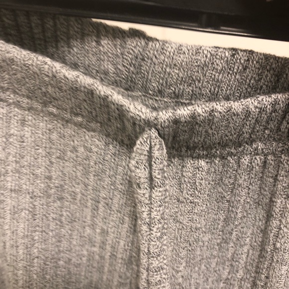 Ribbed knot front legging - Picture 3 of 7